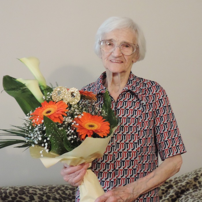 Hankó Pálné köszöntése 90. születésnapja alkalmából