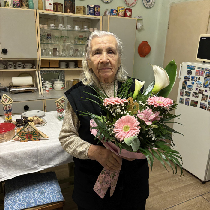 Kertész Károlyné köszöntése 90. születésnapja alkalmából