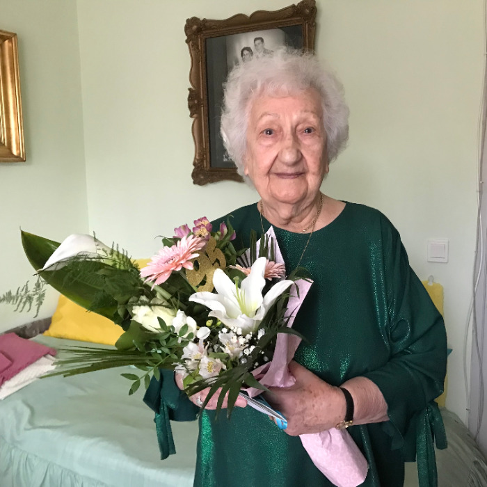 Tóth Györgyné köszöntése 95. születésnapja alkalmából