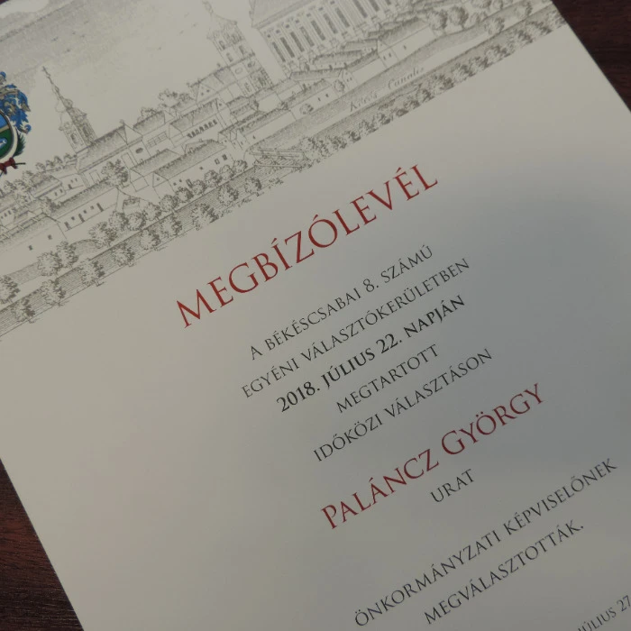 átvette a megbízólevelet paláncz györgy képviselő képe