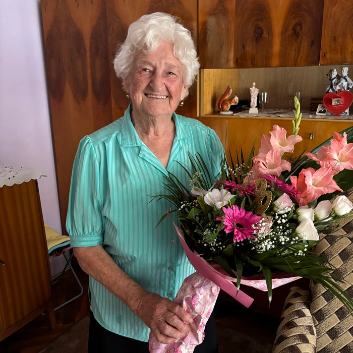 székely lajosné köszöntése 90. születésnapja alkalmából képe